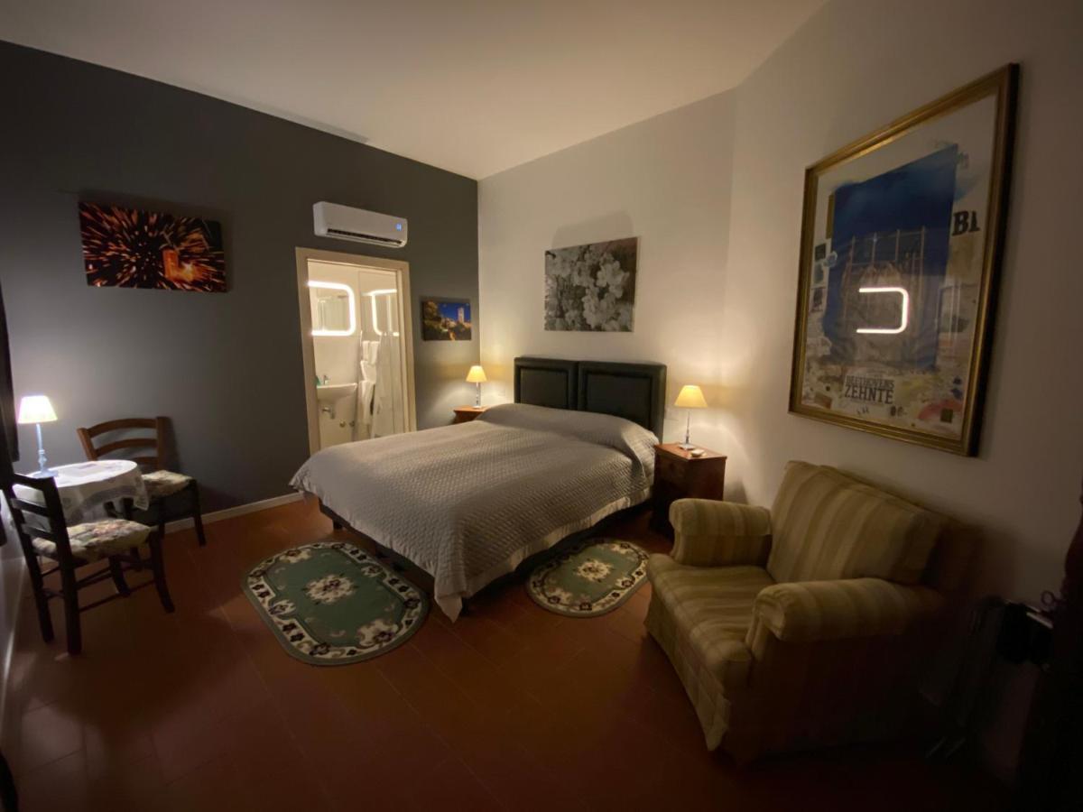 Lenzi'S Bottega And Gallery Suites Vicopisano Buitenkant foto